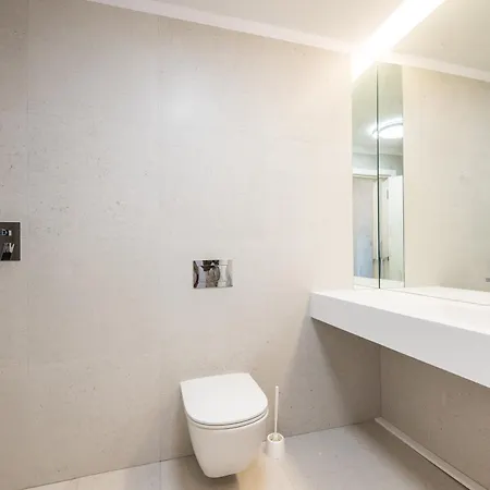 Tei Views - Modern Flat In Yacht Kid Complex